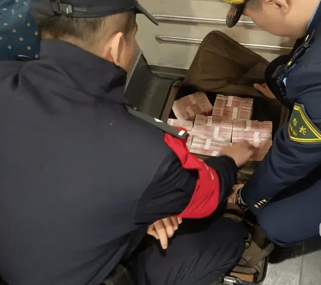 最新带现金几十万能过安检方法分析(最方便真实的浙江携带现金过安检有具体规定吗方法)