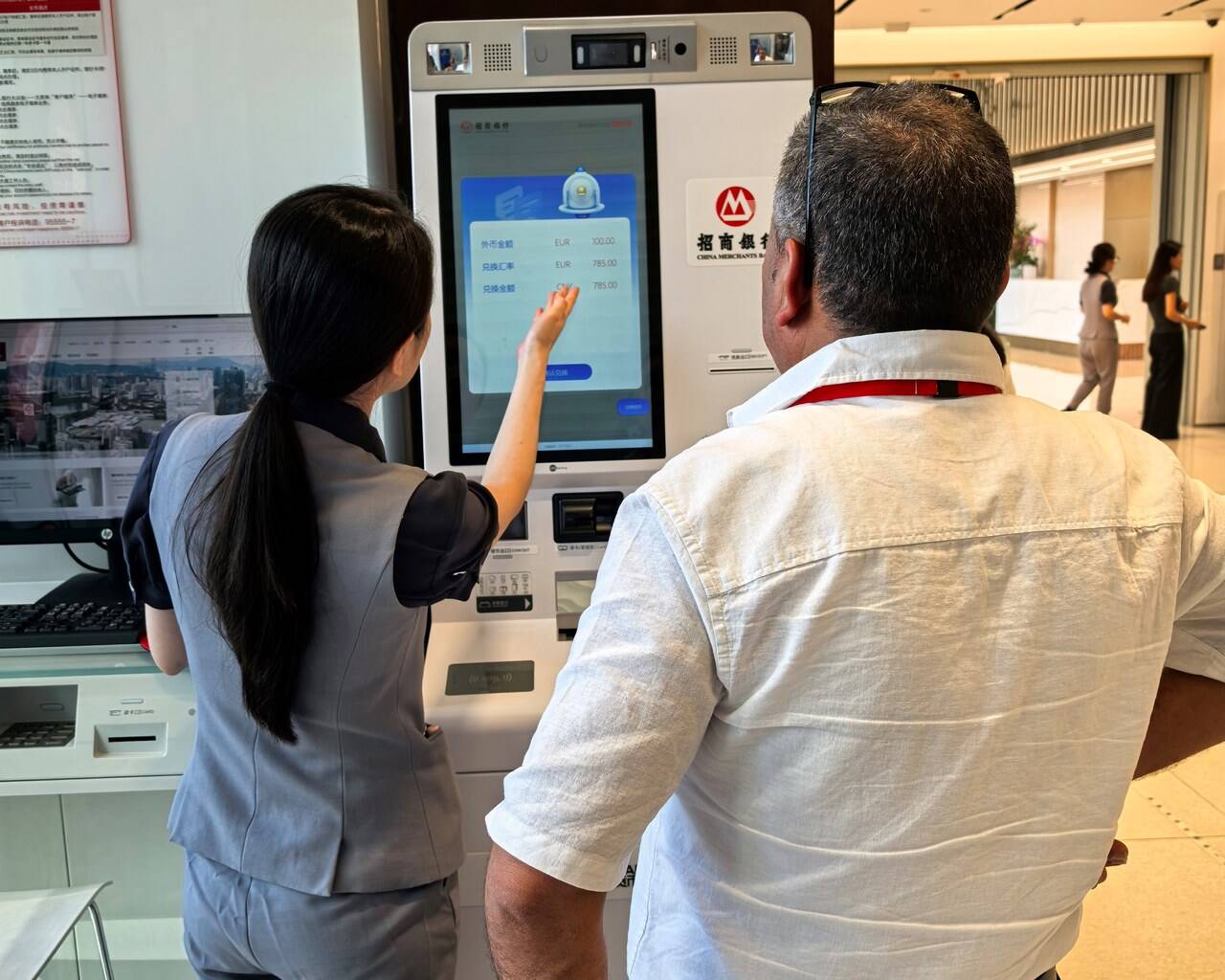 最新医保卡提取现金方法自助提款机方法分析(最方便真实的浙江医疗保障卡怎么提取现金方法)